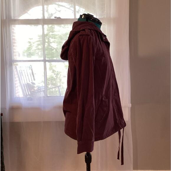 Forever 21 Women’s Jacket with hood Zip/Button Up Burgundy Size Small - Picture 2 of 4